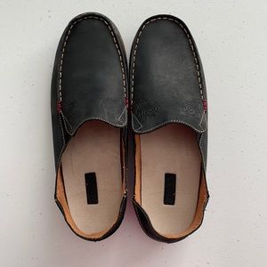 Women’s Olukai Shoes